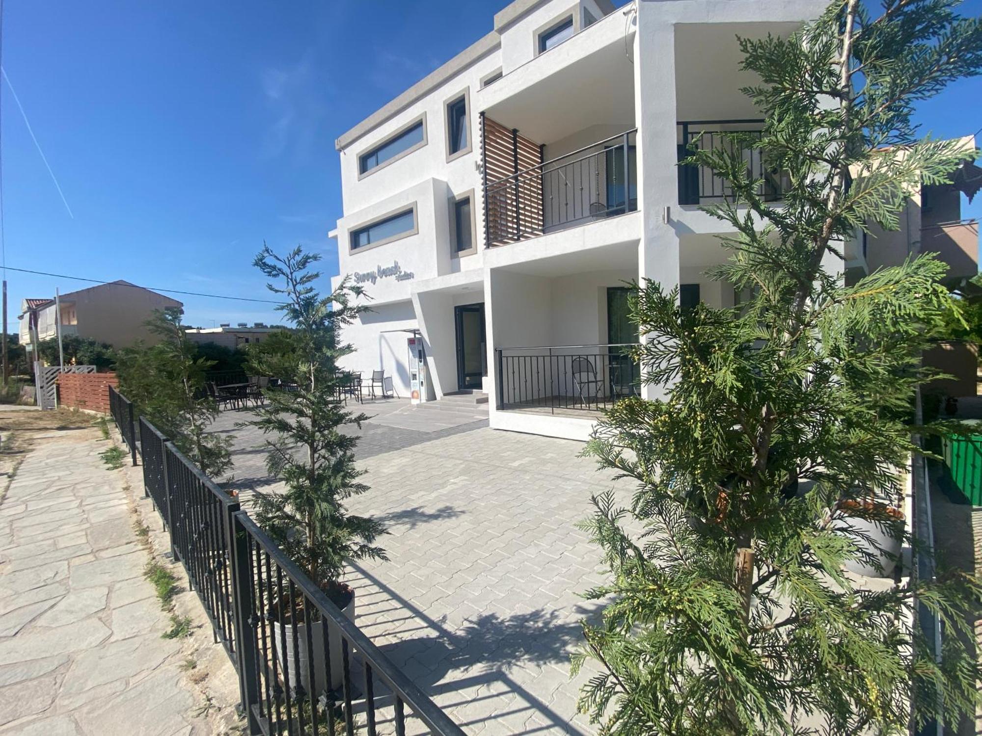 Opalium Beach Front Suites Потос Экстерьер фото